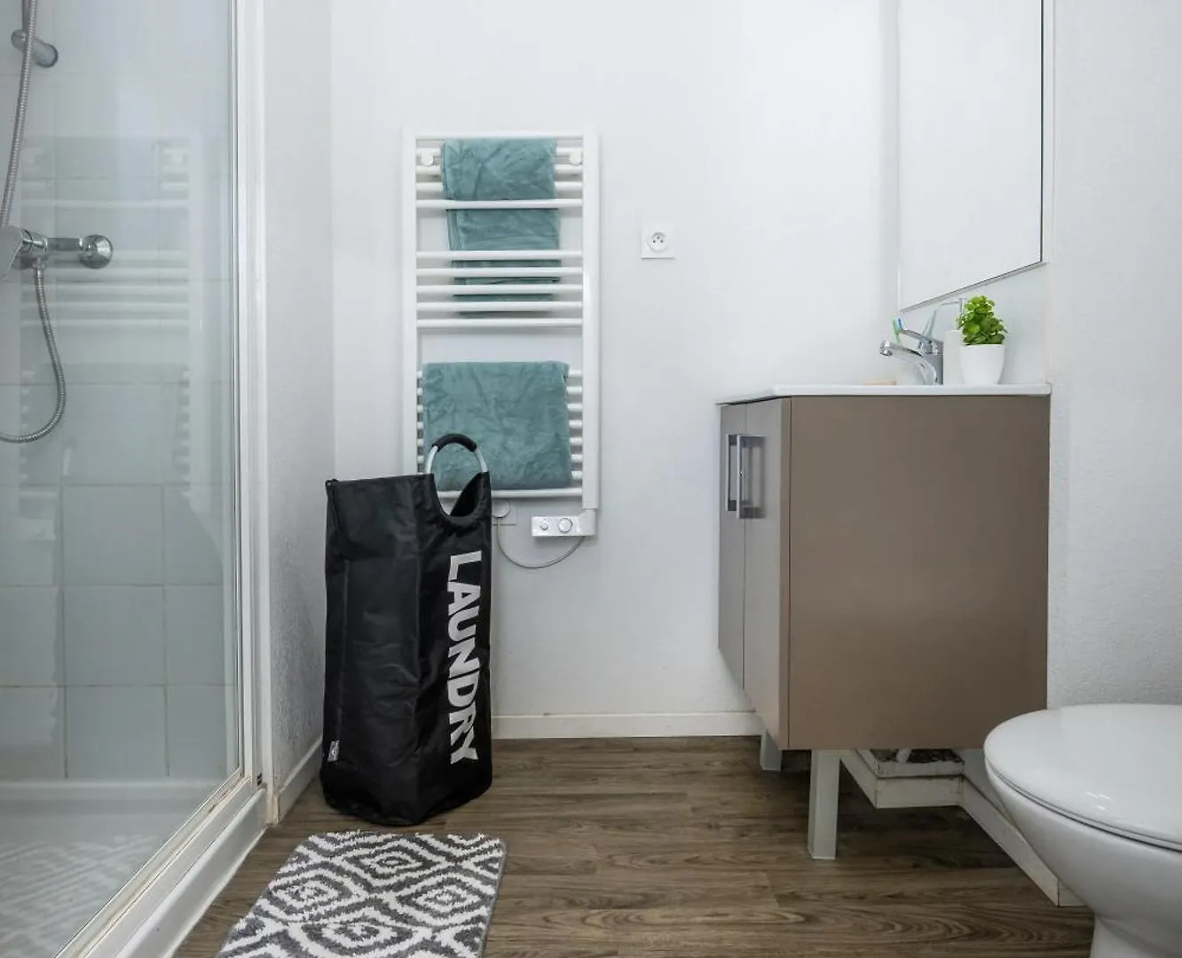 Residence Nemea Aix Saint-Victoire エクス＝アン＝プロヴァンス フランス